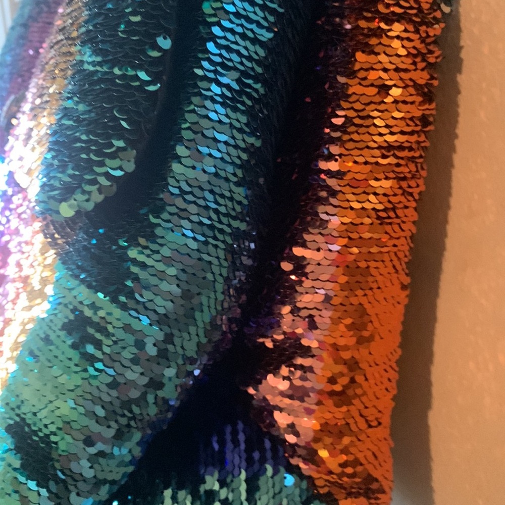 - Kurt Geiger London Kensington XXL Sequins Quilted Crossbody Bag - Picture 11 of 13